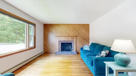 4 Belleview Avenue Lewiston ME 04240