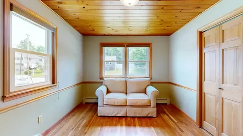 4 Belleview Avenue Lewiston ME 04240