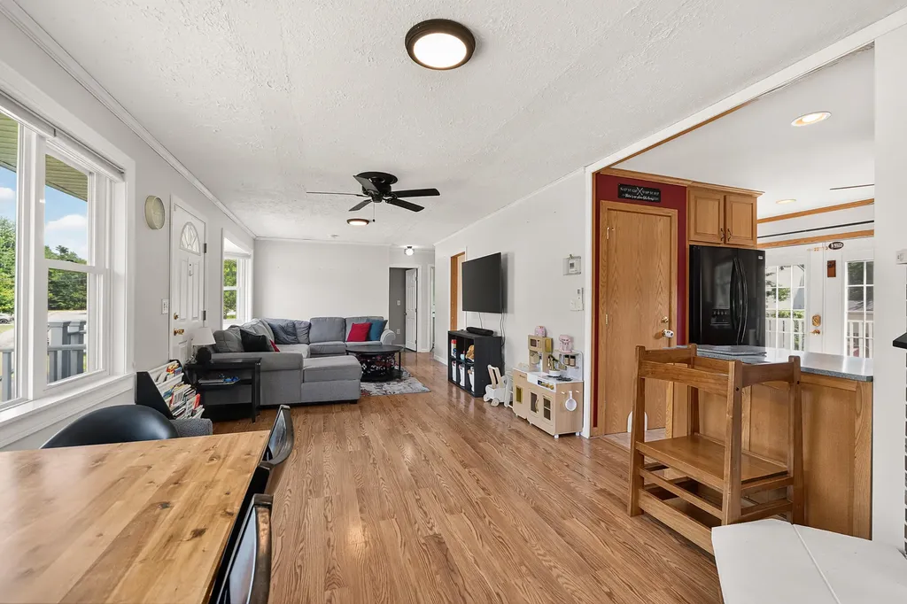 9 Poplar Drive Brunswick ME 04011