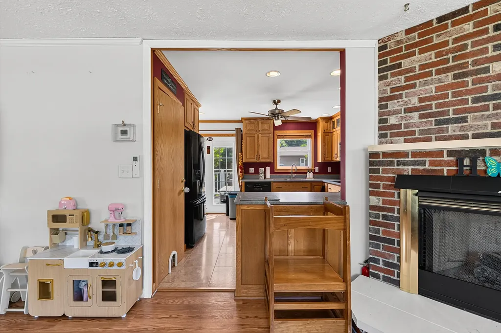 9 Poplar Drive Brunswick ME 04011