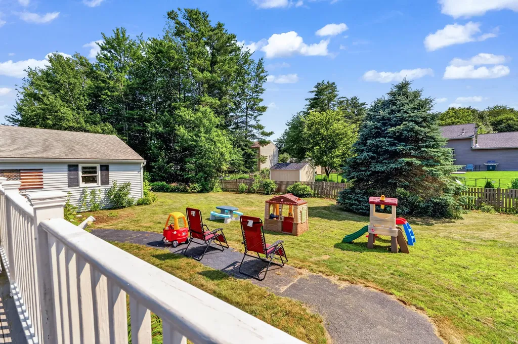 9 Poplar Drive Brunswick ME 04011