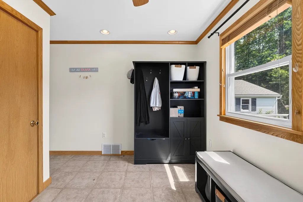 9 Poplar Drive Brunswick ME 04011