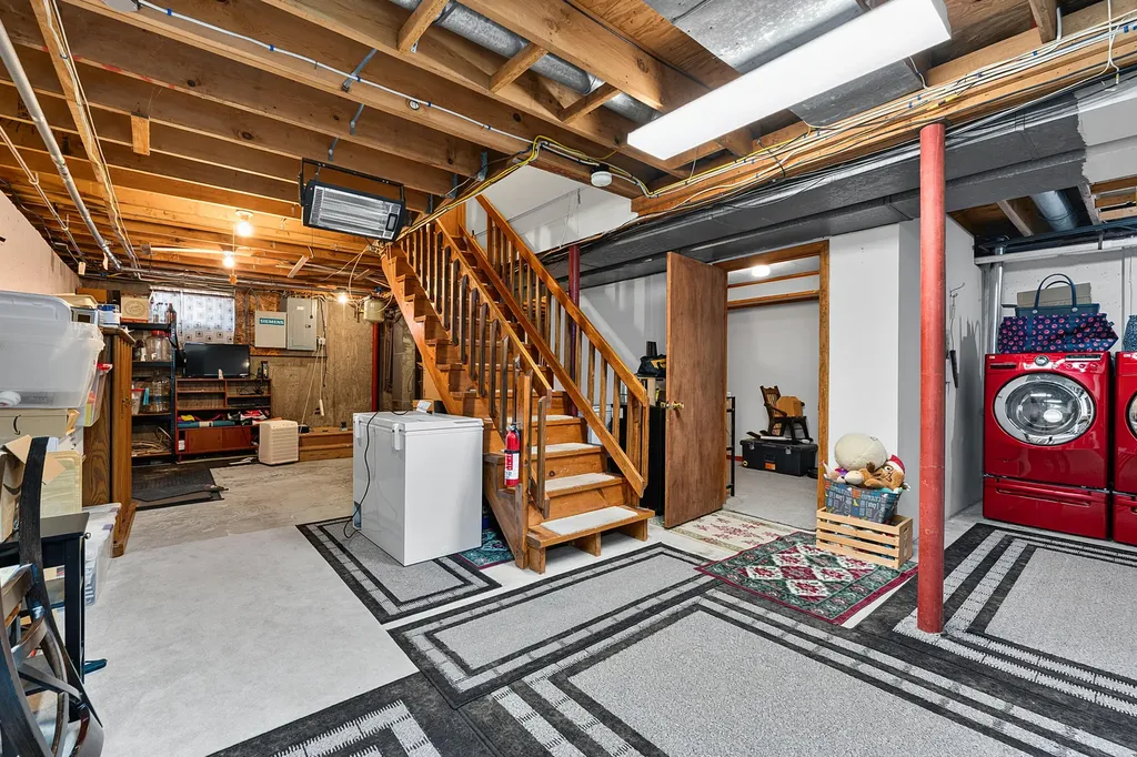 9 Poplar Drive Brunswick ME 04011