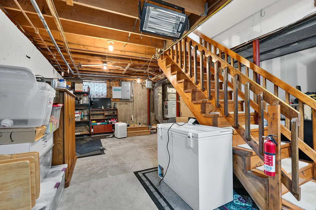 9 Poplar Drive Brunswick ME 04011