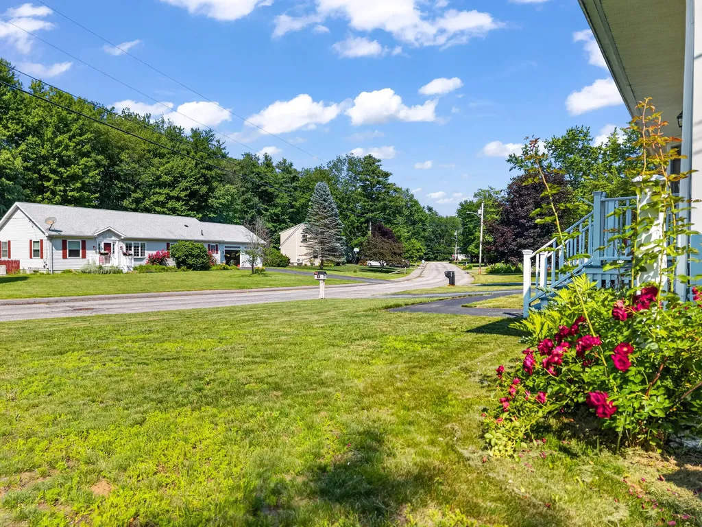 9 Poplar Drive Brunswick ME 04011