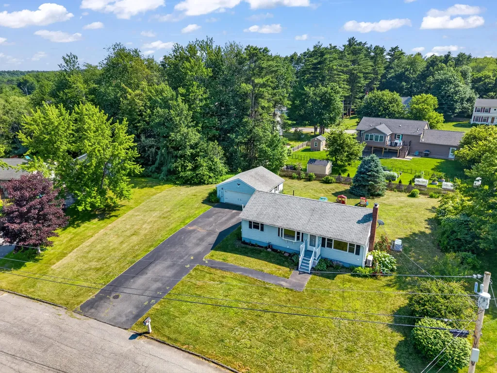 9 Poplar Drive Brunswick ME 04011