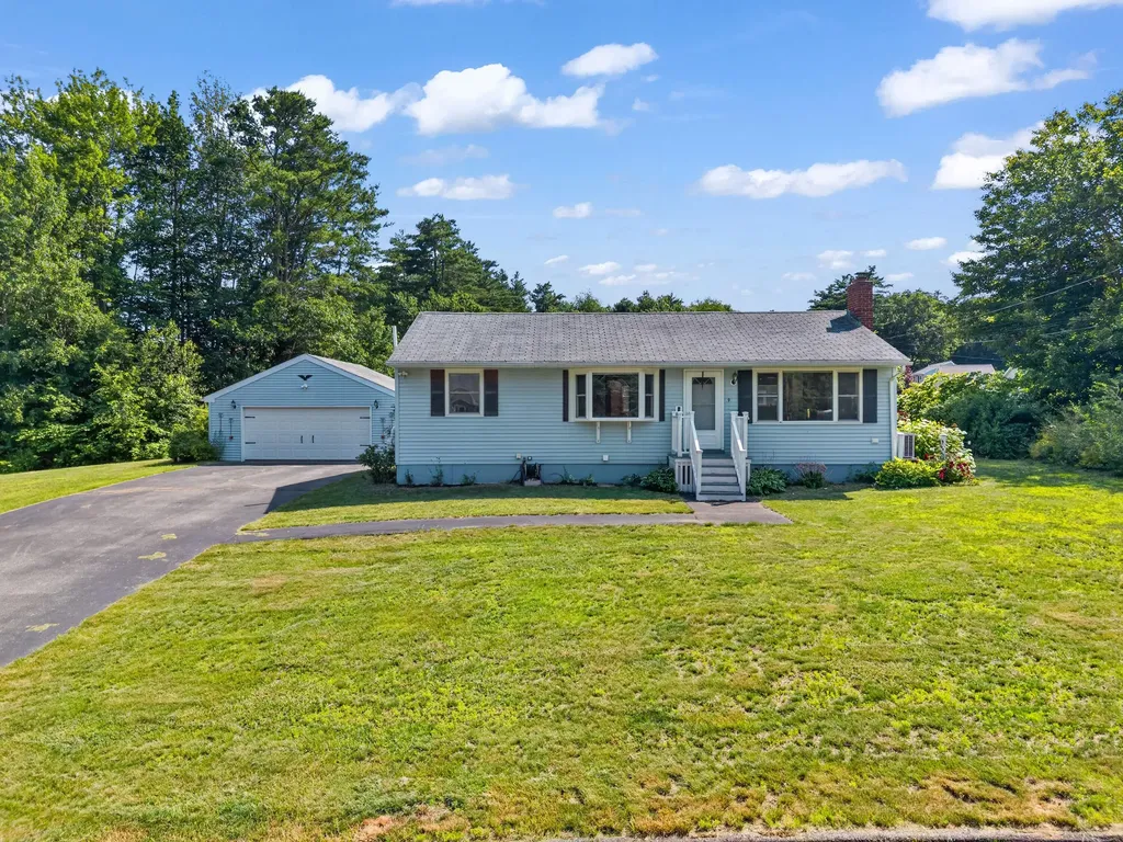 9 Poplar Drive Brunswick ME 04011