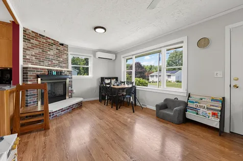 9 Poplar Drive Brunswick ME 04011