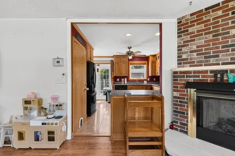 9 Poplar Drive Brunswick ME 04011