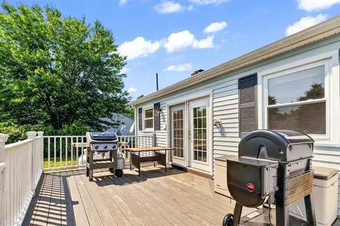 9 Poplar Drive Brunswick ME 04011