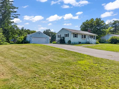 9 Poplar Drive Brunswick ME 04011
