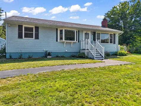9 Poplar Drive Brunswick ME 04011