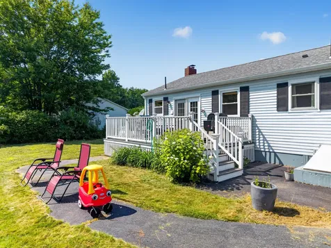 9 Poplar Drive Brunswick ME 04011