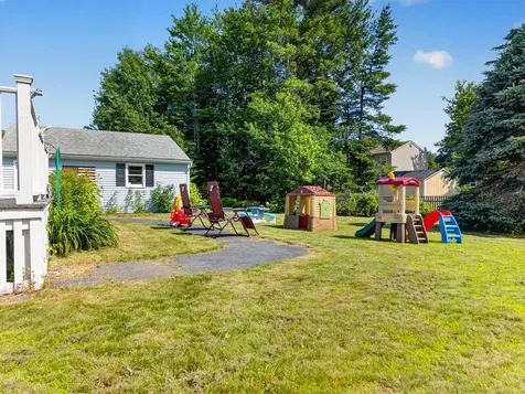 9 Poplar Drive Brunswick ME 04011