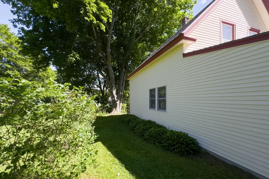 77 Main Street Warren ME 04864