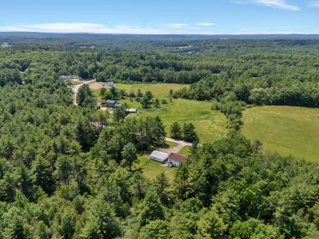 39 Patterson Road Pittston ME 04345