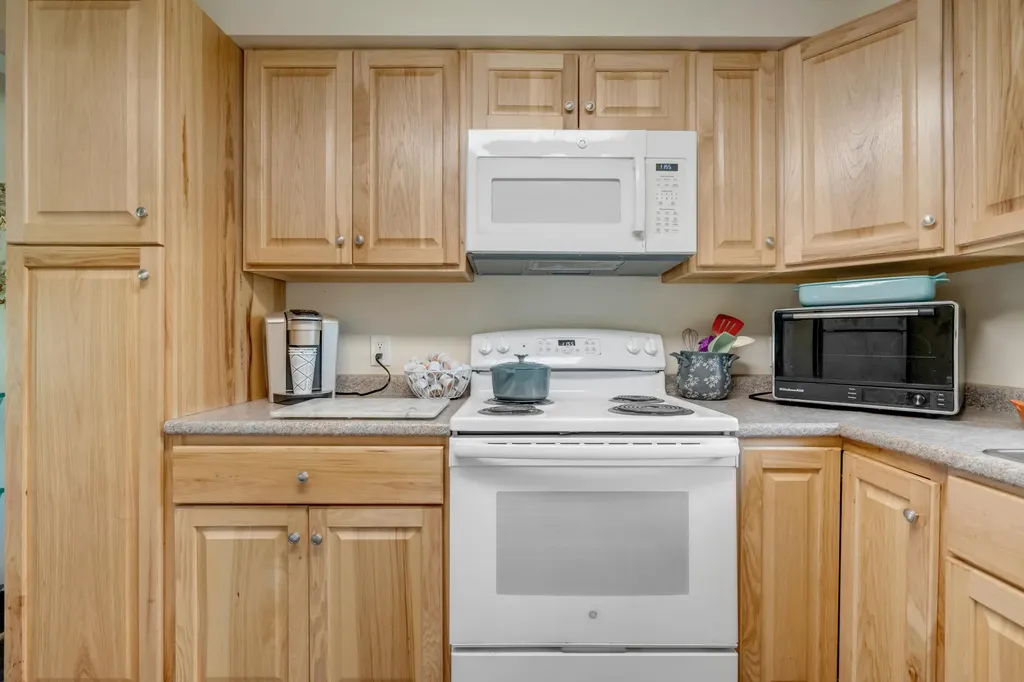 39 Patterson Road Pittston ME 04345