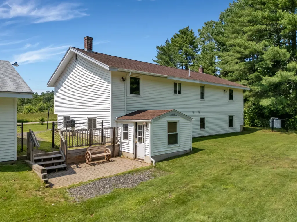 39 Patterson Road Pittston ME 04345