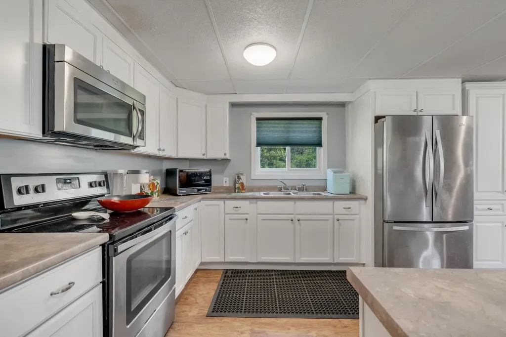 39 Patterson Road Pittston ME 04345