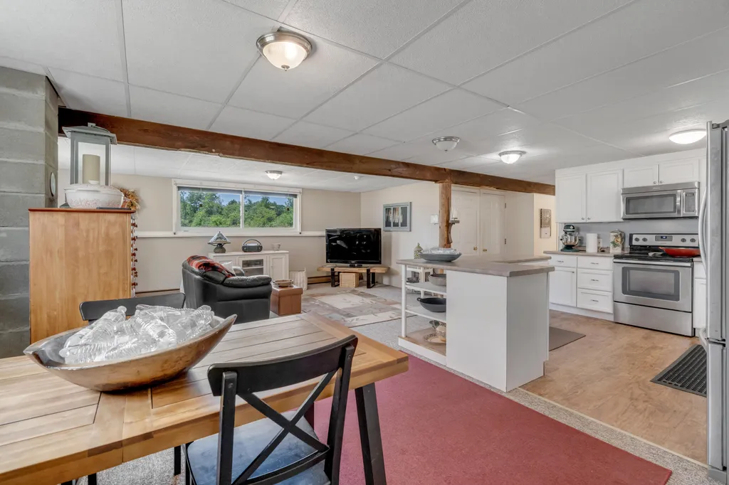 39 Patterson Road Pittston ME 04345