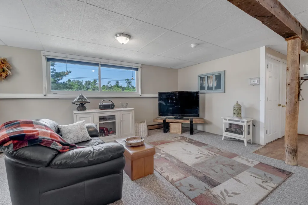 39 Patterson Road Pittston ME 04345