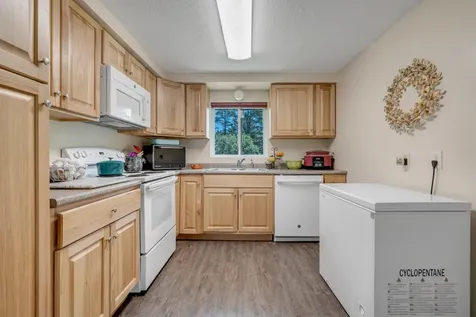 39 Patterson Road Pittston ME 04345