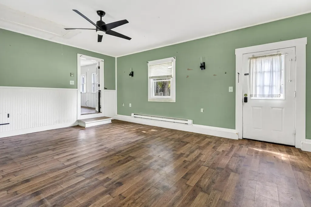 40 Waterman Road Buxton ME 04093