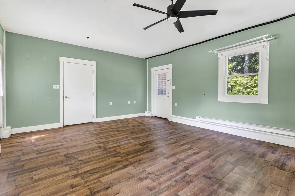 40 Waterman Road Buxton ME 04093