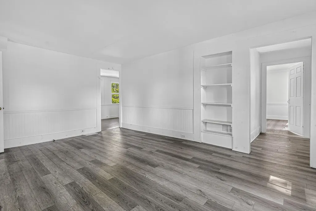 40 Waterman Road Buxton ME 04093