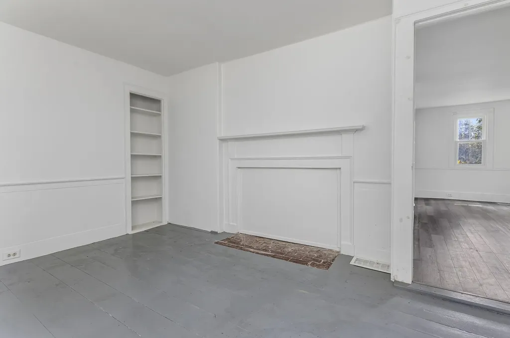 40 Waterman Road Buxton ME 04093