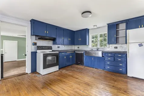40 Waterman Road Buxton ME 04093