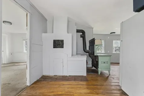 40 Waterman Road Buxton ME 04093