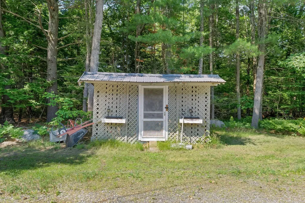 68 Carding Machine Road Richmond ME 04357