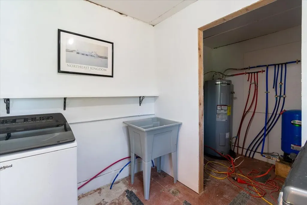 3 Salt Pond Road Friendship ME 04547
