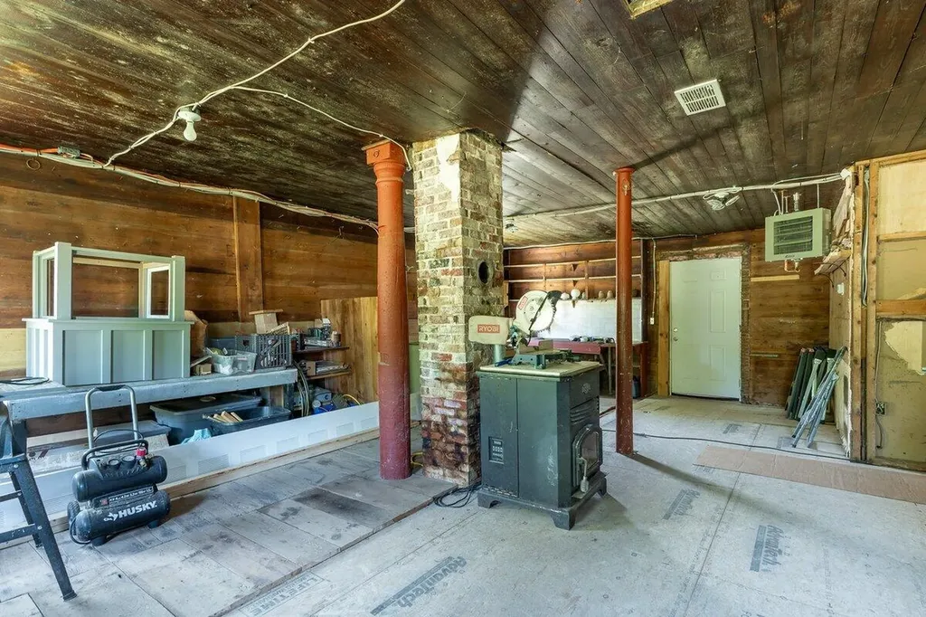 3 Salt Pond Road Friendship ME 04547