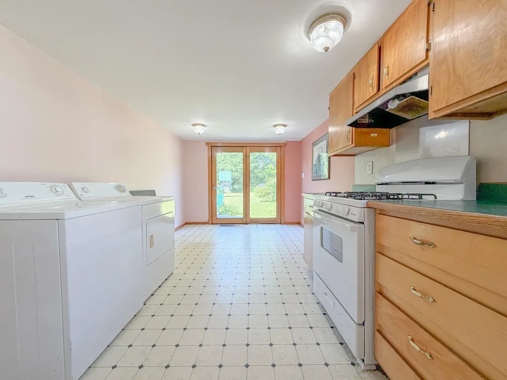 1108 Pequawket Trail Standish ME 04085