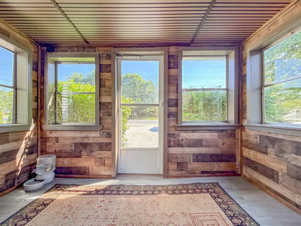 1108 Pequawket Trail Standish ME 04085