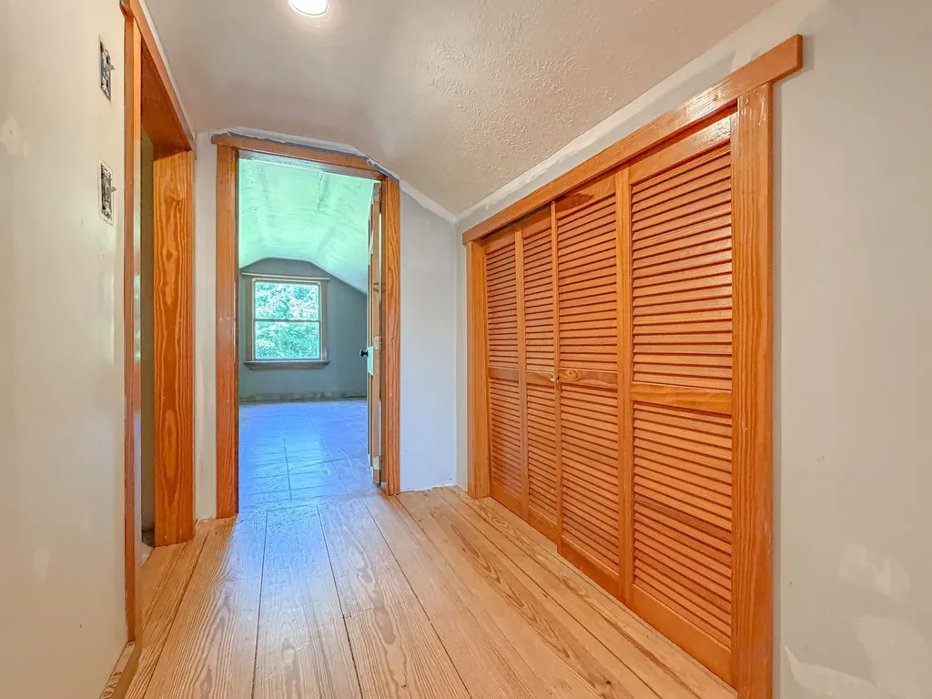 1108 Pequawket Trail Standish ME 04085