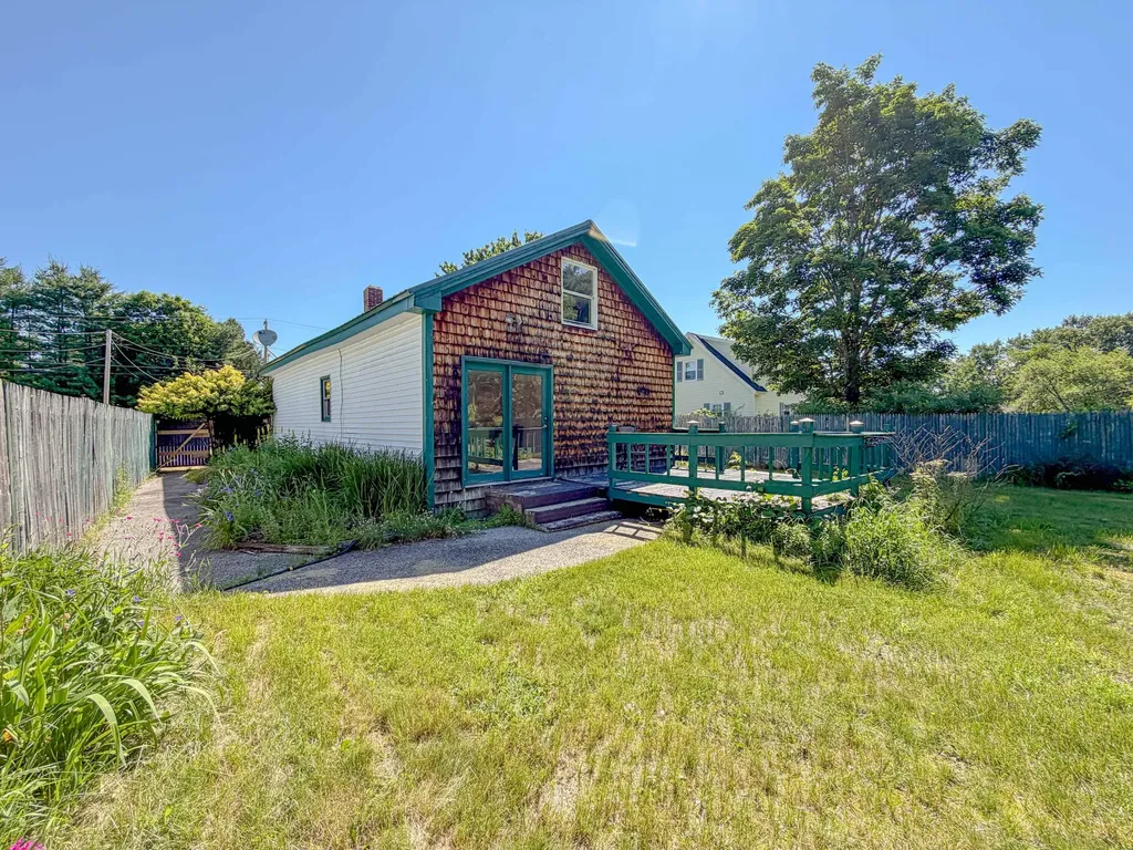 1108 Pequawket Trail Standish ME 04085