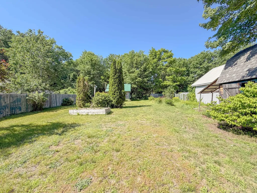 1108 Pequawket Trail Standish ME 04085