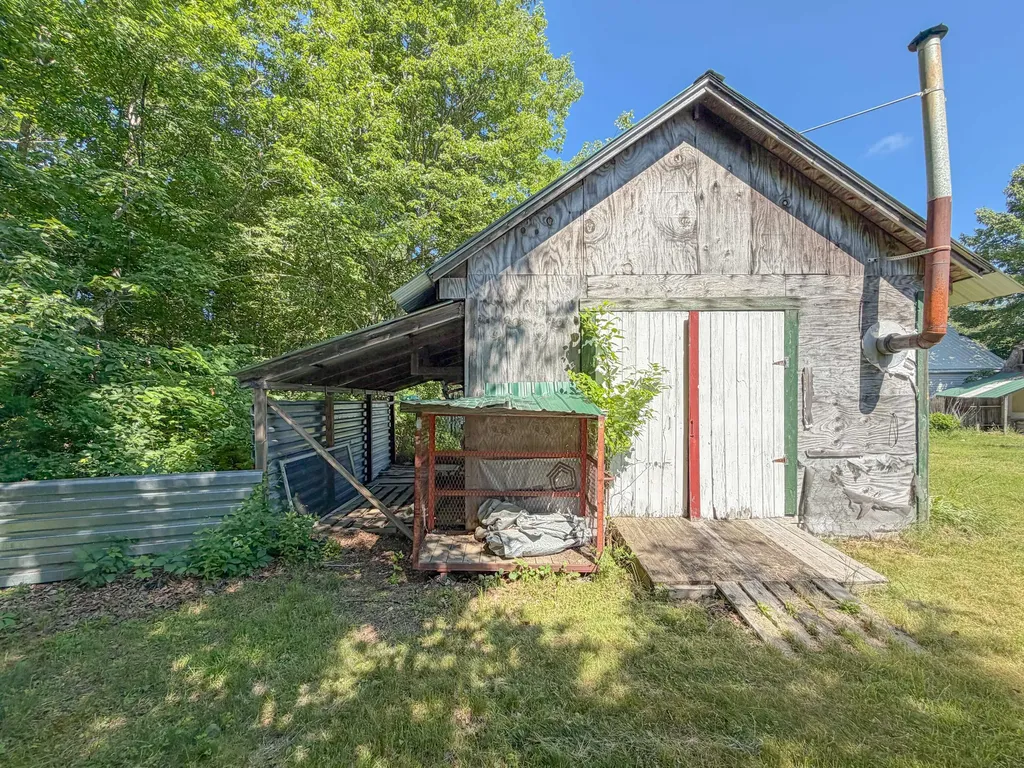 1108 Pequawket Trail Standish ME 04085