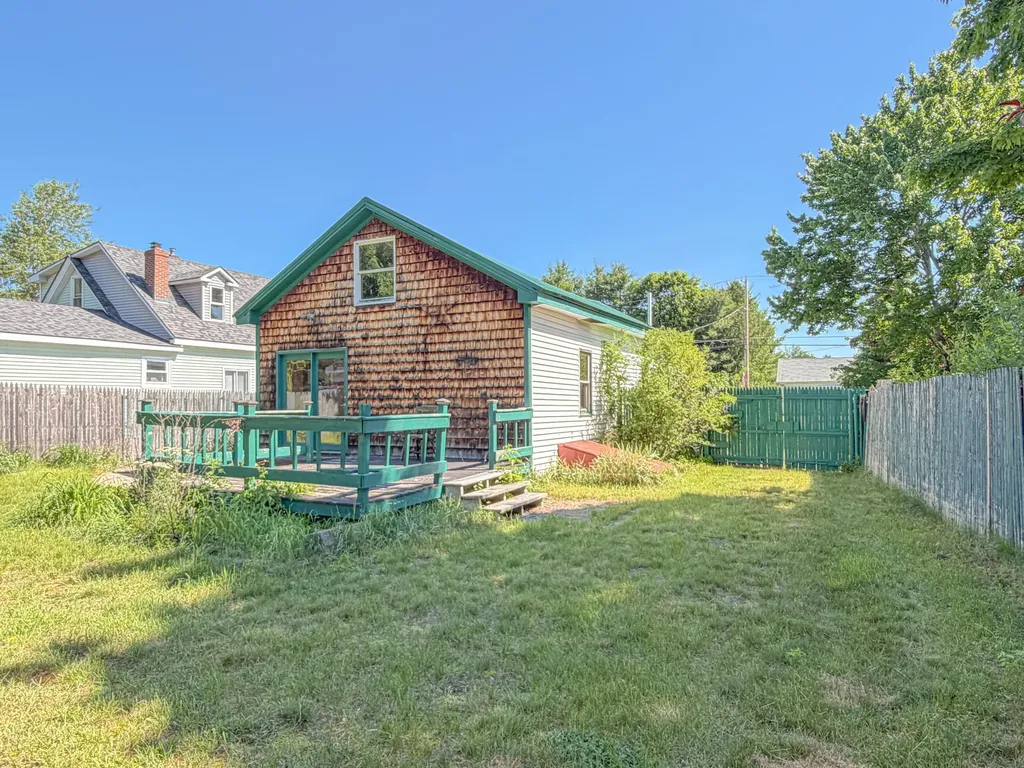 1108 Pequawket Trail Standish ME 04085