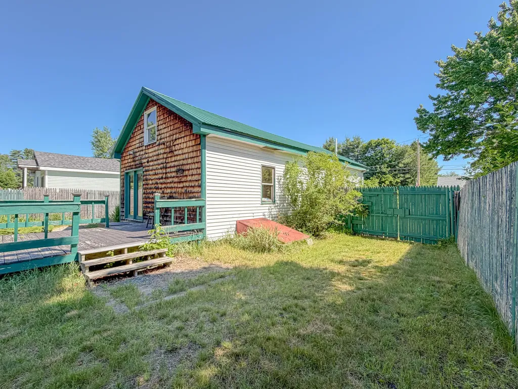 1108 Pequawket Trail Standish ME 04085