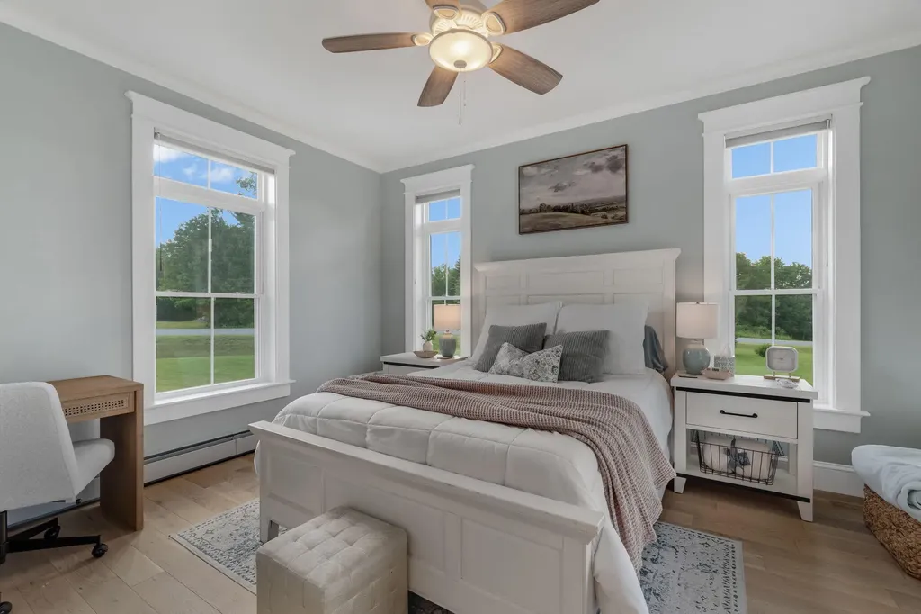 124 Dunton Circle Hampden ME 04444