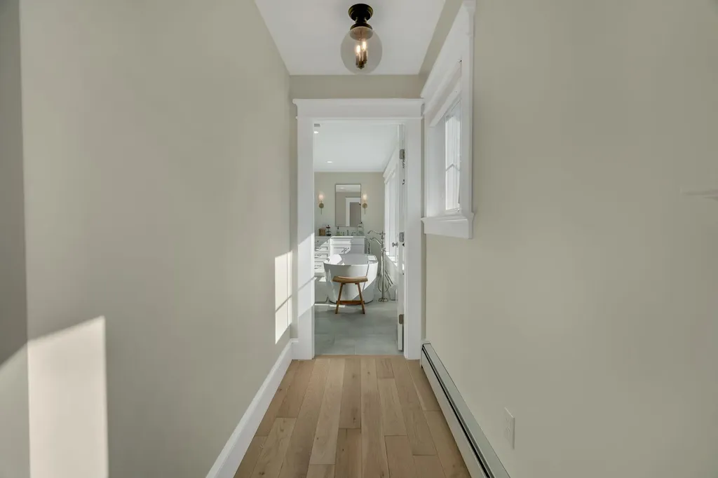 124 Dunton Circle Hampden ME 04444