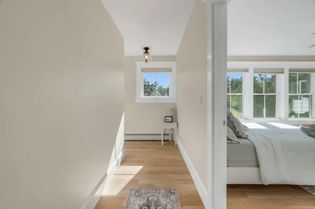 124 Dunton Circle Hampden ME 04444