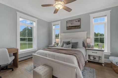 124 Dunton Circle Hampden ME 04444