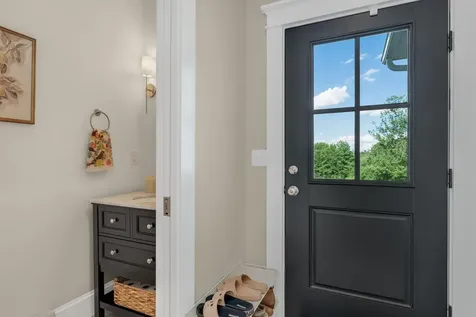 124 Dunton Circle Hampden ME 04444