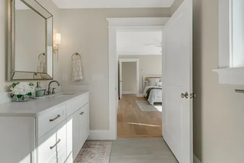 124 Dunton Circle Hampden ME 04444