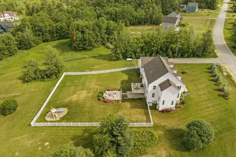 124 Dunton Circle Hampden ME 04444
